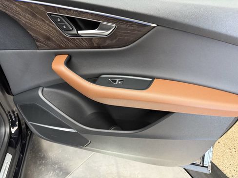 Used 2019 Audi Q8 Premium Plus image 25