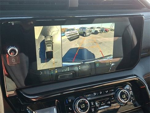 Used 2022 GMC Sierra 1500 AT4 w/ AT4 Premium Package image 19