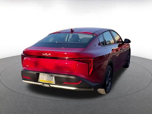 Used 2025 Kia K4 LXS FWD image 14