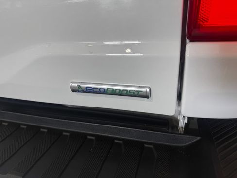 Used 2021 Ford F150 Lariat w/ Equipment Group 502A High AWD/4WD image 32