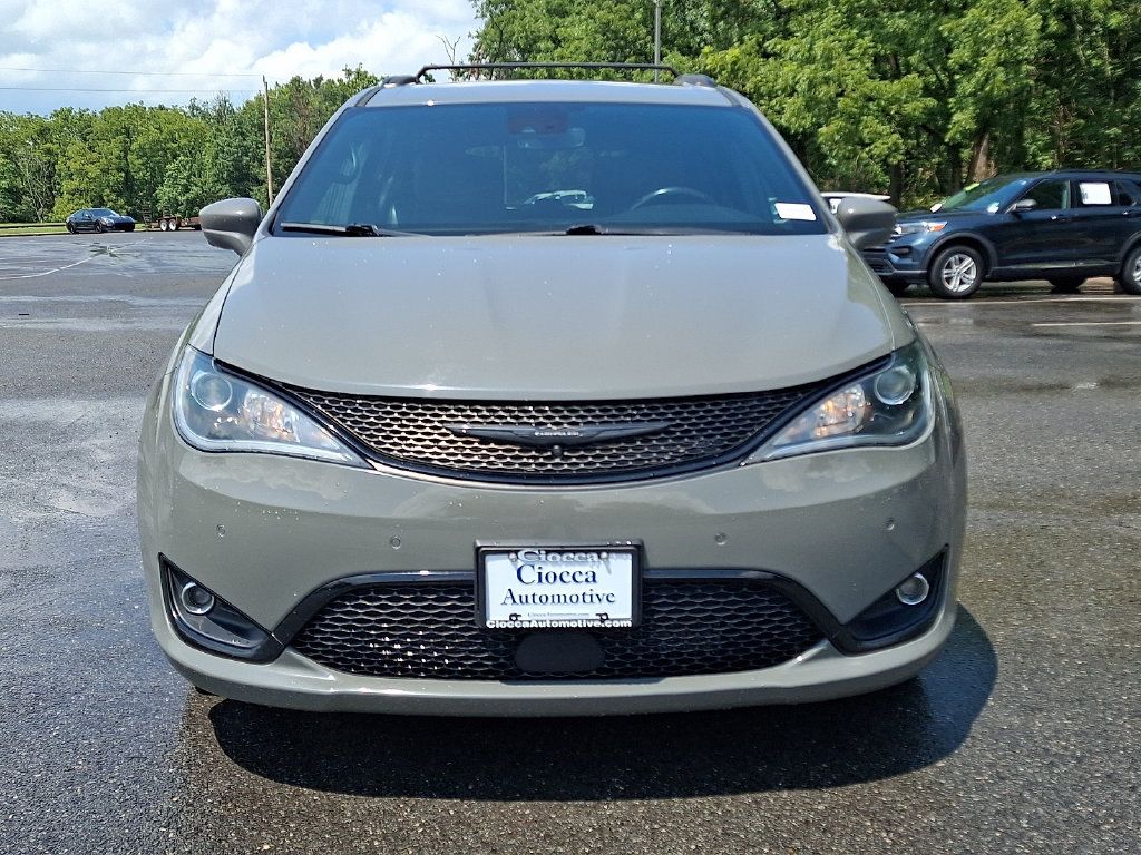 Used 2020 Chrysler Pacifica Touring-L w/ Advanced Safetytec Group AWD/4WD image 5
