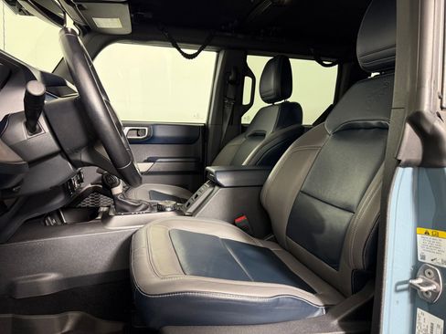 Used 2022 Ford Bronco Outer Banks image 5