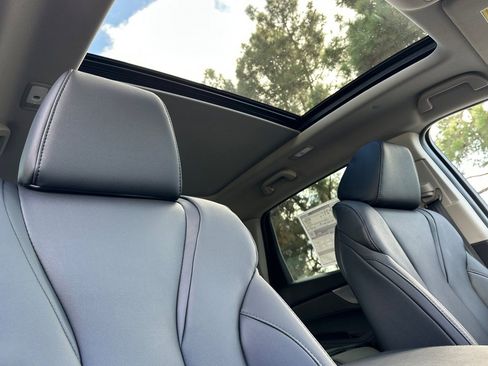 New 2026 Acura MDX SH-AWD image 21