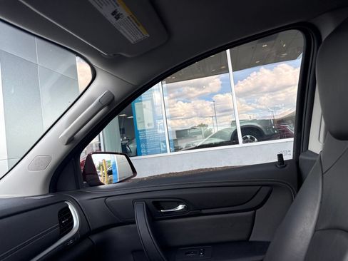 Used 2017 Chevrolet Traverse LT AWD/4WD image 30