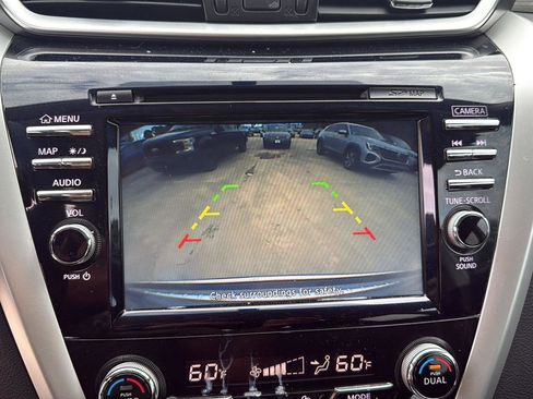 Used 2018 Nissan Murano S image 21