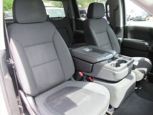 Used 2021 Chevrolet Silverado 1500 Custom Trail Boss w/ Safety Confidence Package AWD/4WD image 9