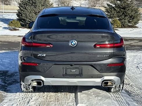 Used 2023 BMW X4 xDrive30i w/ Premium Package image 4