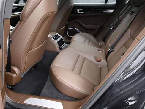 Used 2022 Porsche Panamera 4S image 24