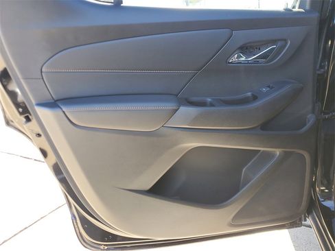 Used 2020 Chevrolet Traverse RS image 15