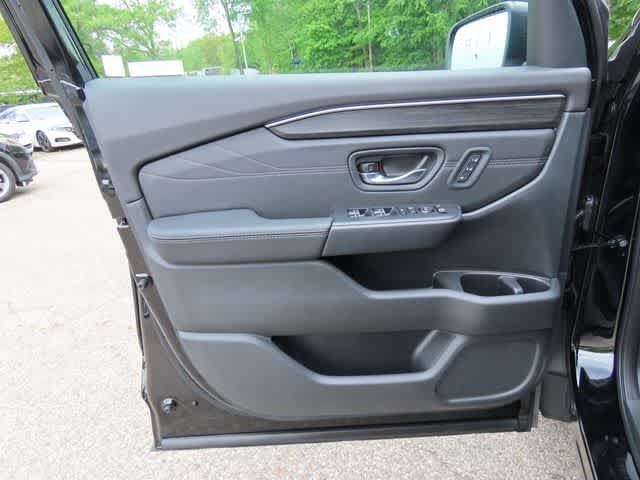 New 2026 Honda Pilot Touring image 19
