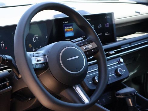 New 2025 Hyundai Tucson SE image 25