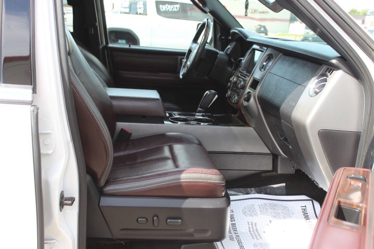 Used 2017 Ford Expedition EL Platinum AWD/4WD image 8