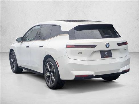 New 2026 BMW iX xDrive60 image 8