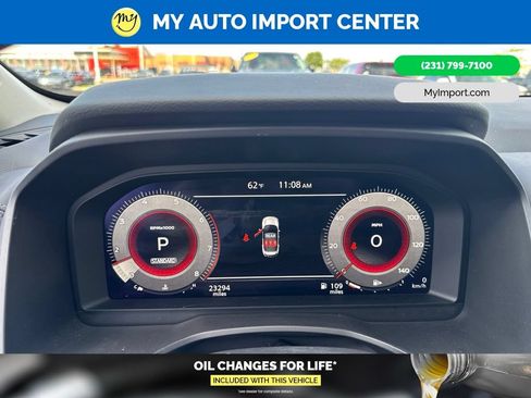 Used 2025 Nissan Rogue Platinum w/ Platinum Premium Package FWD image 17