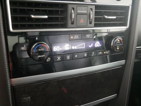 Used 2024 INFINITI QX80 Luxe AWD/4WD image 23