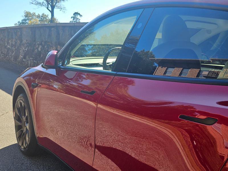Used 2023 Tesla Model Y Long Range AWD/4WD image 23
