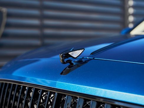 Used 2024 Bentley Flying Spur V8 image 6