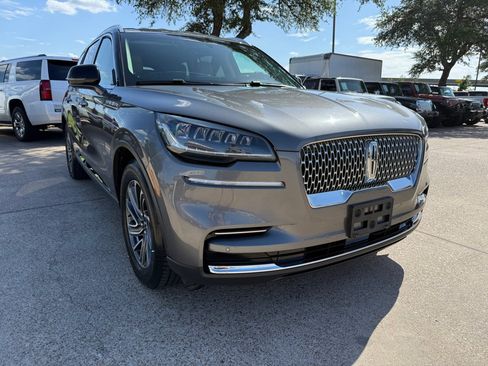 Used 2022 Lincoln Aviator 2WD image 1