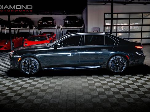 Used 2023 BMW i7 xDrive60 image 53