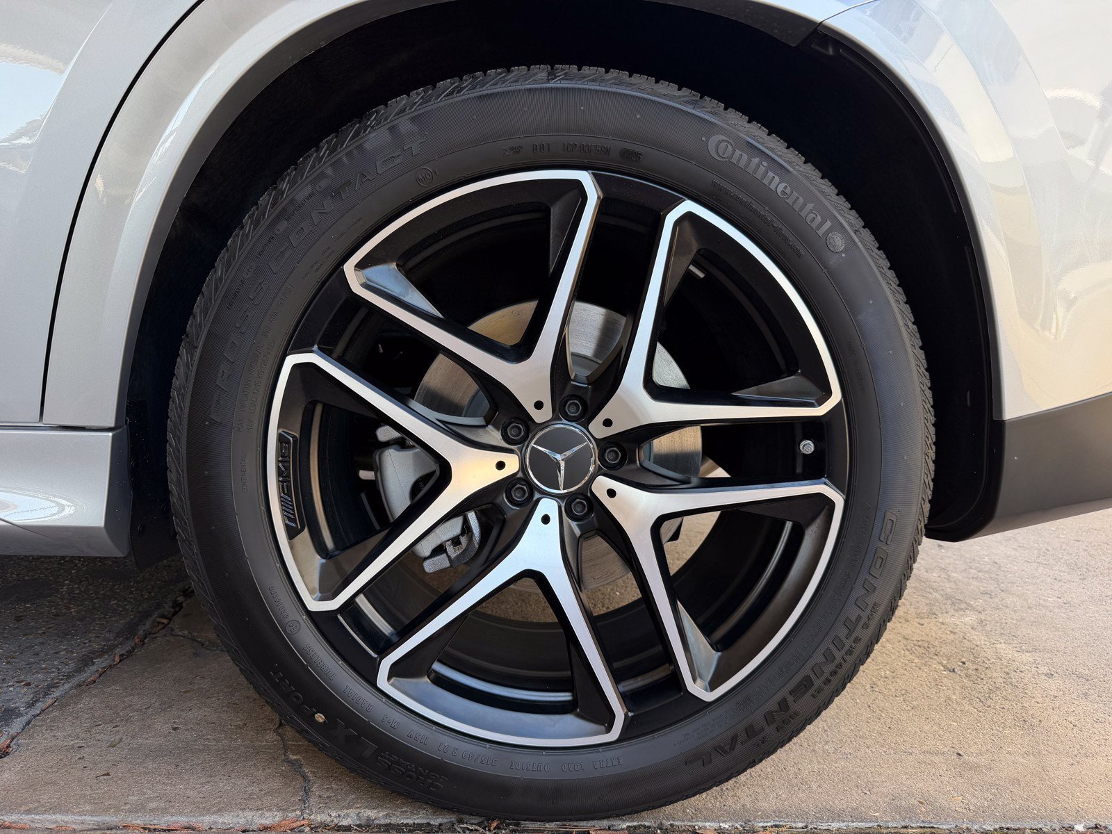 New 2026 Mercedes-Benz GLE 53 AMG 4MATIC Coupe image 23