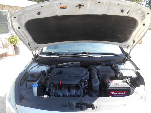 Used 2015 Hyundai Sonata Sport w/ Option Group 03 FWD image 11