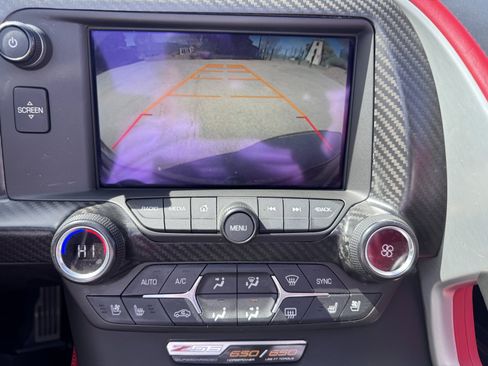 Used 2016 Chevrolet Corvette Z06 w/ 3LZ Preferred Equipment Group image 12