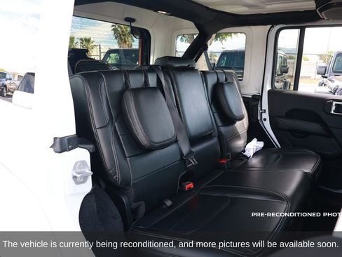 Used 2021 Jeep Wrangler Unlimited Sahara w/ Cold Weather Group image 13