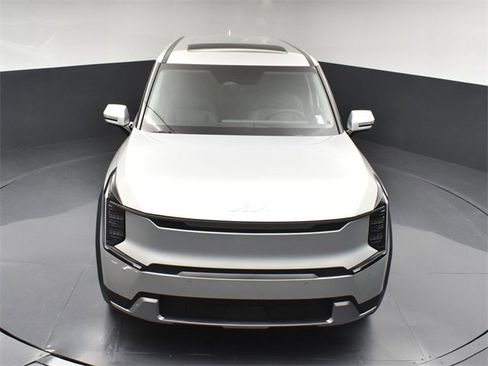 Certified 2026 Kia EV9 Light image 43