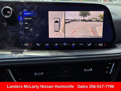 Used 2025 Chevrolet Tahoe Z71 w/ Z71 Off-Road Package AWD/4WD image 23