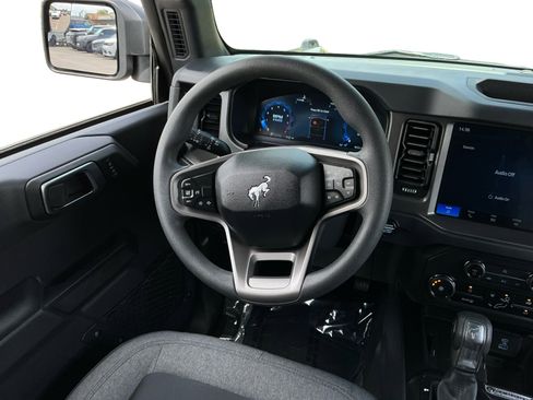 Used 2025 Ford Bronco 4-Door AWD/4WD image 11