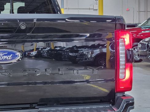 Used 2024 Ford F350 Lariat w/ Lariat Ultimate Package image 23