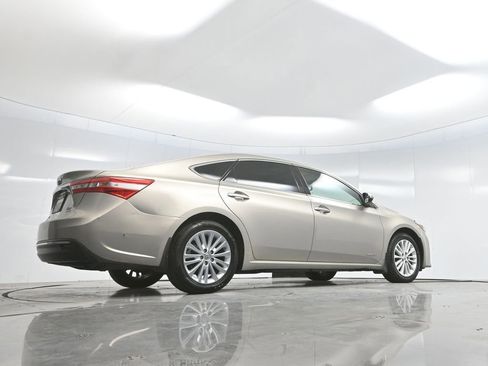 Used 2013 Toyota Avalon XLE Premium image 59