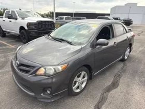 Used 2013 Toyota Corolla S FWD image 1