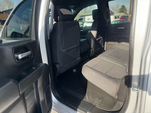 Used 2022 Chevrolet Silverado 1500 Custom w/ Safety Confidence Package AWD/4WD image 12