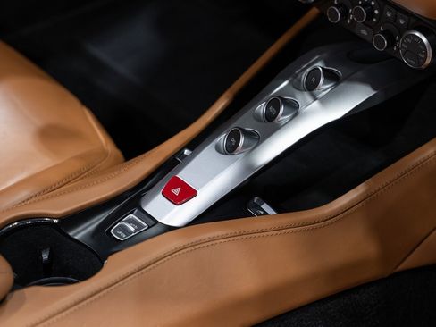 Used 2015 Ferrari California T image 58