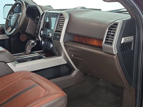 Used 2018 Ford F150 King Ranch w/ Equipment Group 601A Luxury AWD/4WD image 34