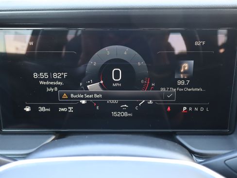 Used 2025 GMC Terrain Elevation AWD/4WD image 23