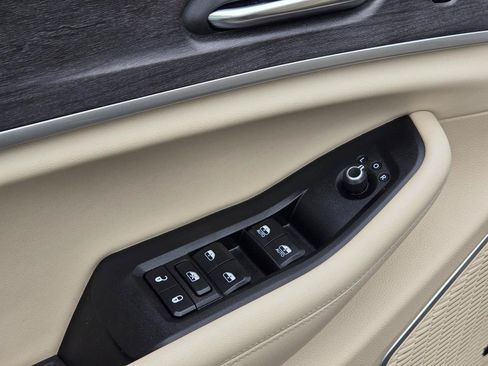 Used 2022 Jeep Grand Cherokee L Limited RWD image 14