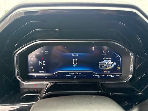 Used 2024 Chevrolet Silverado 2500 LT w/ Convenience Package AWD/4WD image 21