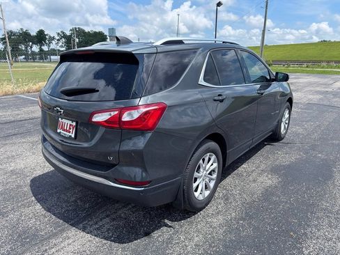 Used 2018 Chevrolet Equinox LT w/ Sun & Infotainment Package FWD image 12