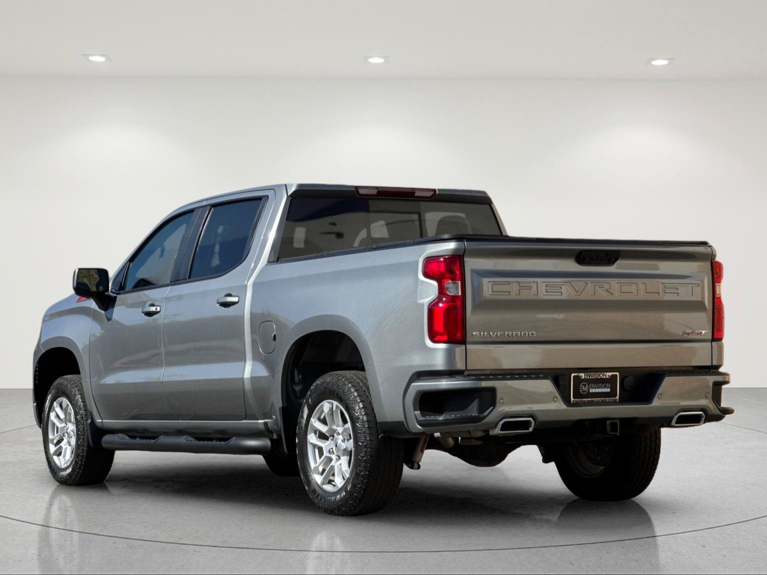 Used 2023 Chevrolet Silverado 1500 RST w/ Convenience Package II AWD/4WD image 4