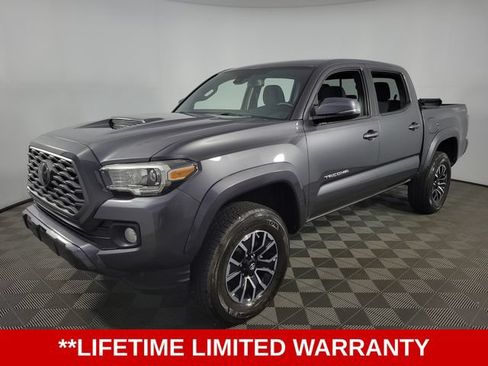 Used 2021 Toyota Tacoma TRD Sport RWD image 3