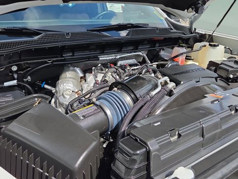 Used 2025 Chevrolet Silverado 3500 High Country w/ Technology Package AWD/4WD image 17