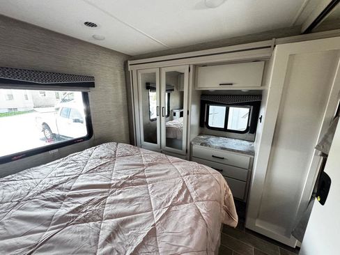 Used 2022 Ford E-450 and Econoline 450 Super Duty w/ Motorhome Prep Package RWD image 41