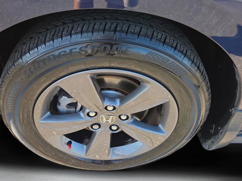 Used 2021 Honda Odyssey EX image 10