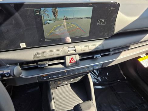 New 2026 Kia K4 FWD image 10