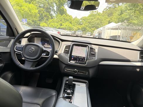 Certified 2023 Volvo XC90 B5 Core AWD/4WD image 30