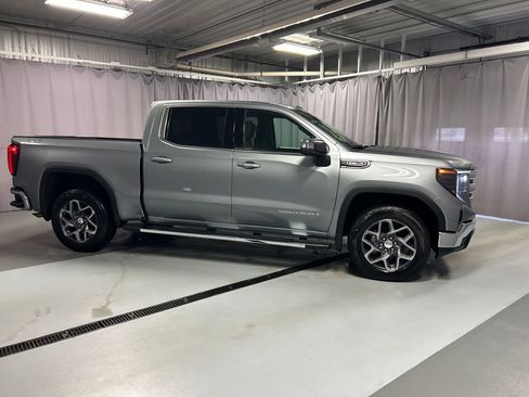 New 2026 GMC Sierra 1500 SLE w/ Preferred Package AWD/4WD image 8