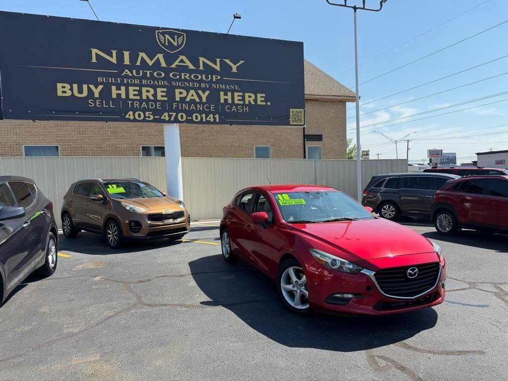 Used 2018 MAZDA MAZDA3 Sport FWD image 1