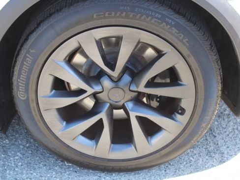Used 2023 Tesla Model X AWD/4WD image 9
